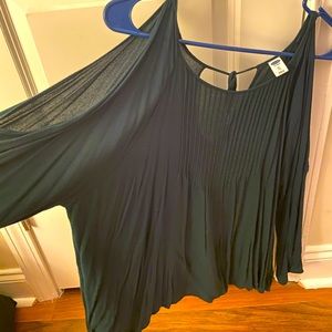Open shoulder blue top